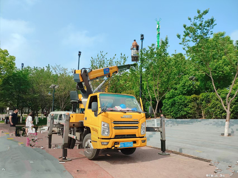 黃陂22米登高車(chē)出租，咸寧升降車(chē)租賃